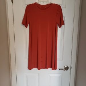 BCBG Tunic top